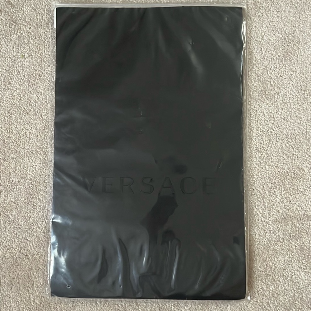 Versace Greca Racerback Sport Bra - Picture 5 of 13
